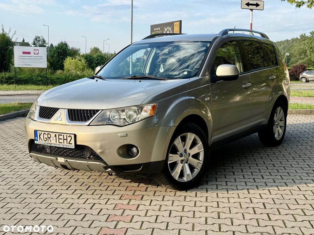 Mitsubishi Outlander 2.0 DID Instyle - 3