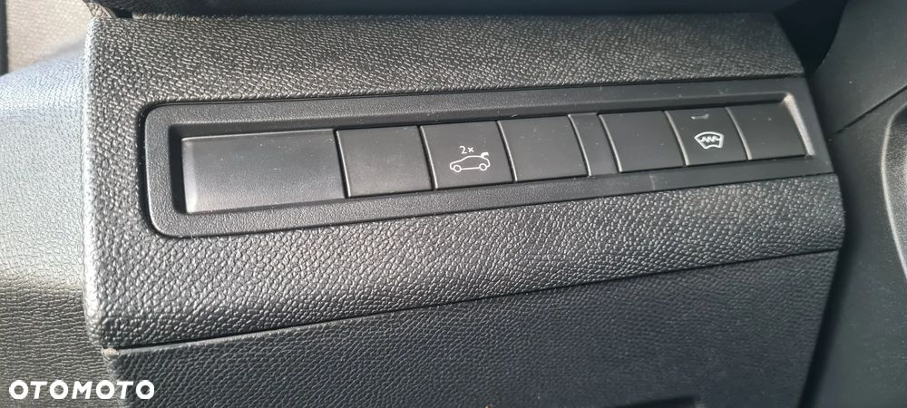 Peugeot 5008 2.0 BlueHDI GT S&S EAT6 - 26