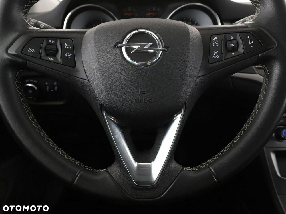 Opel Astra 1.4 Turbo Business - 22