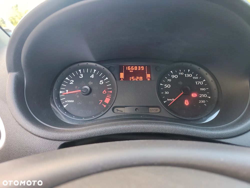 Renault Clio 1.2 16V 75 Yahoo - 19