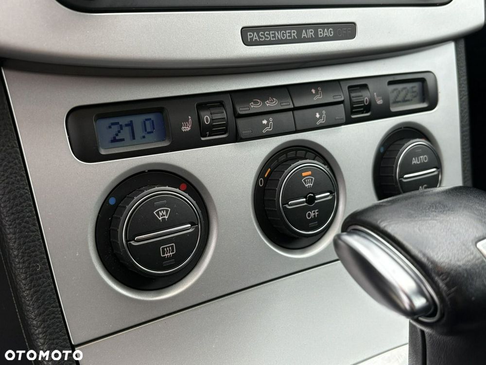 Volkswagen Passat - 31