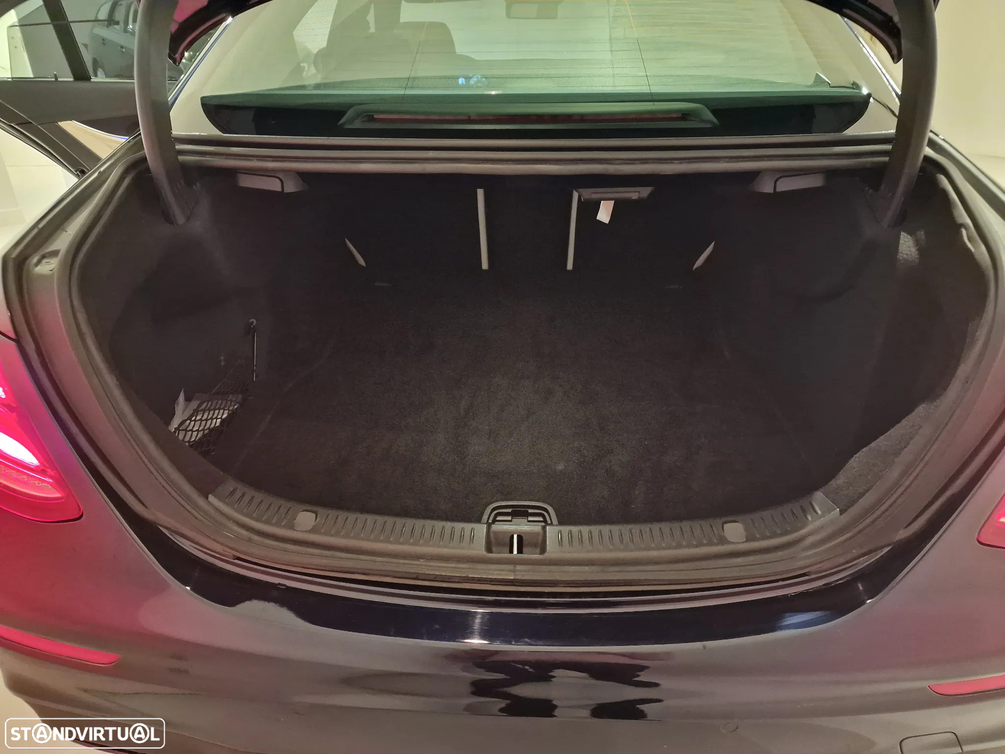 Mercedes-Benz E 43 AMG 4Matic 9G-TRONIC - 32