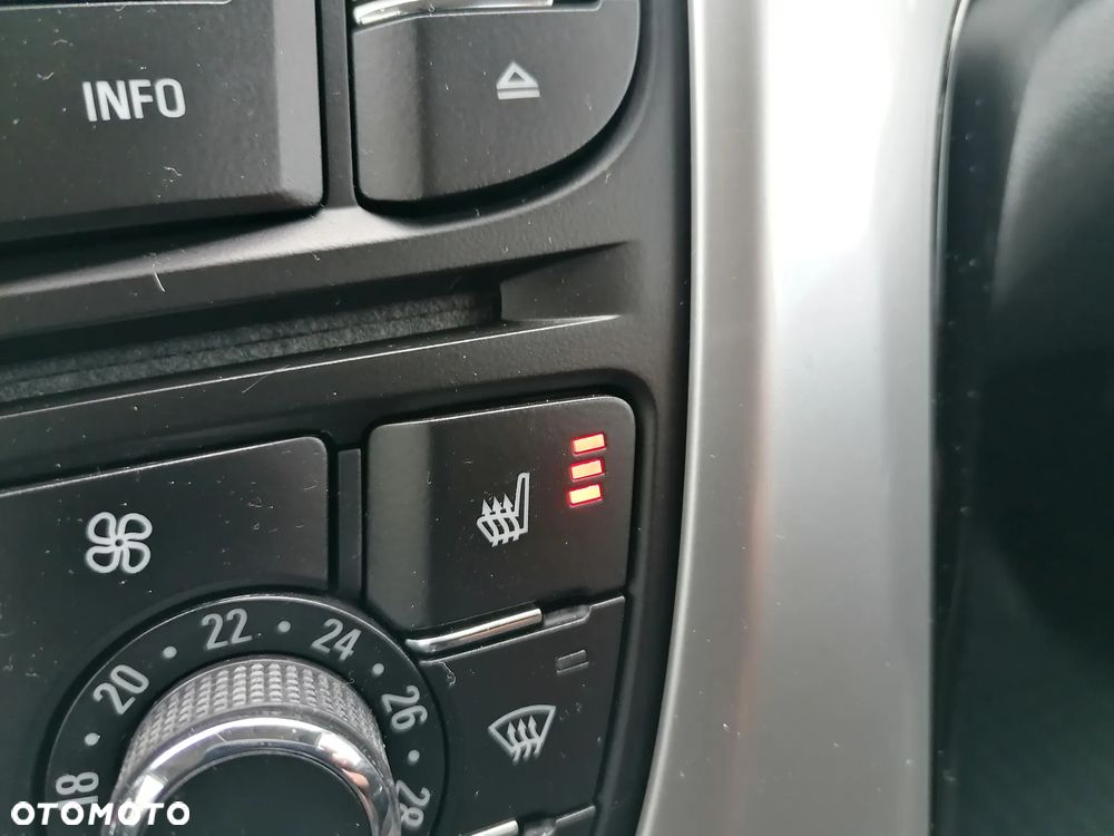 Opel Astra 1.4 Turbo Active - 22