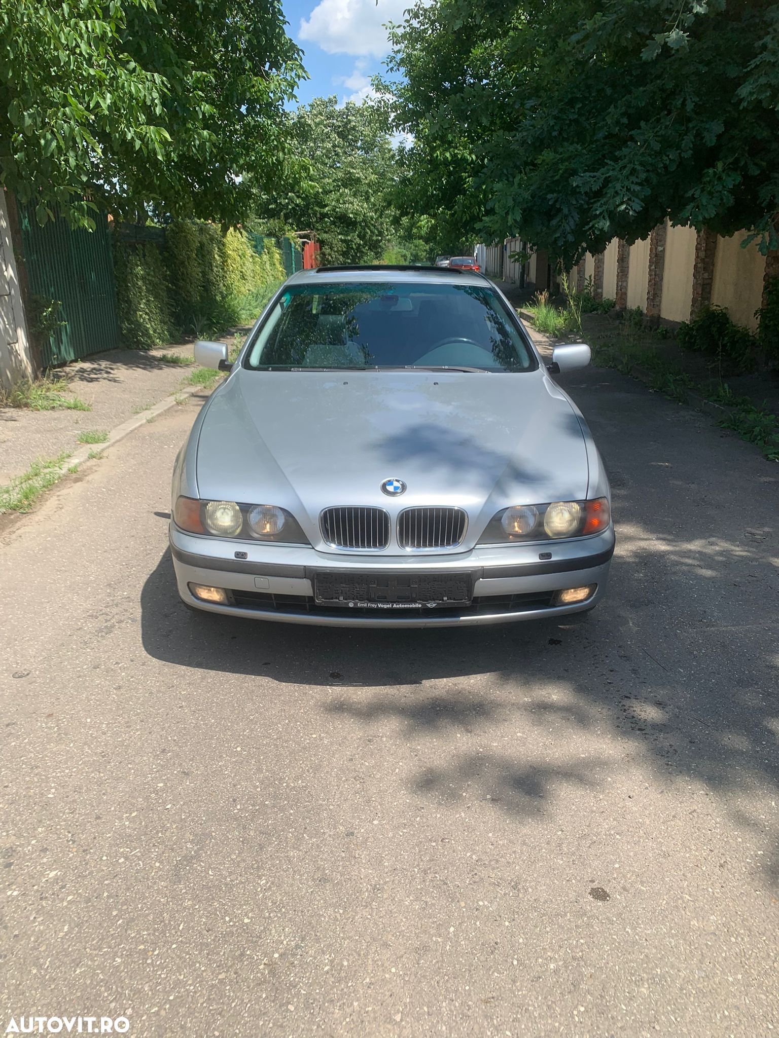 BMW Seria 5 540iA - 1