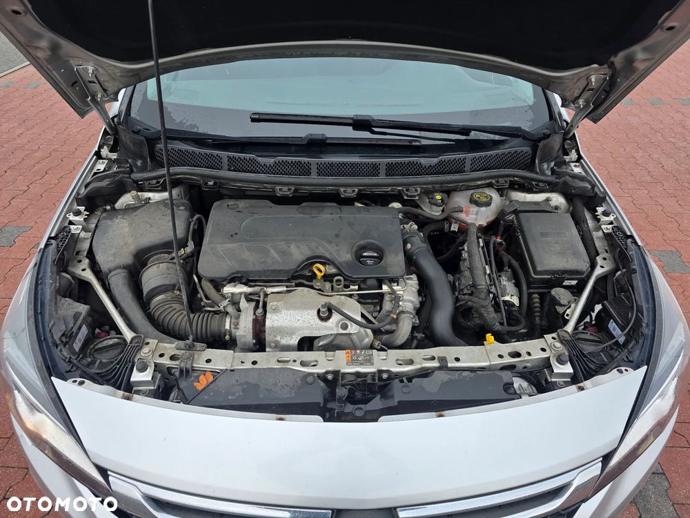 Opel Astra 1.6 CDTI Sports Tourer Active - 9