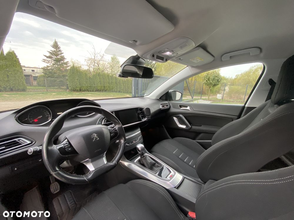 Peugeot 308 - 16
