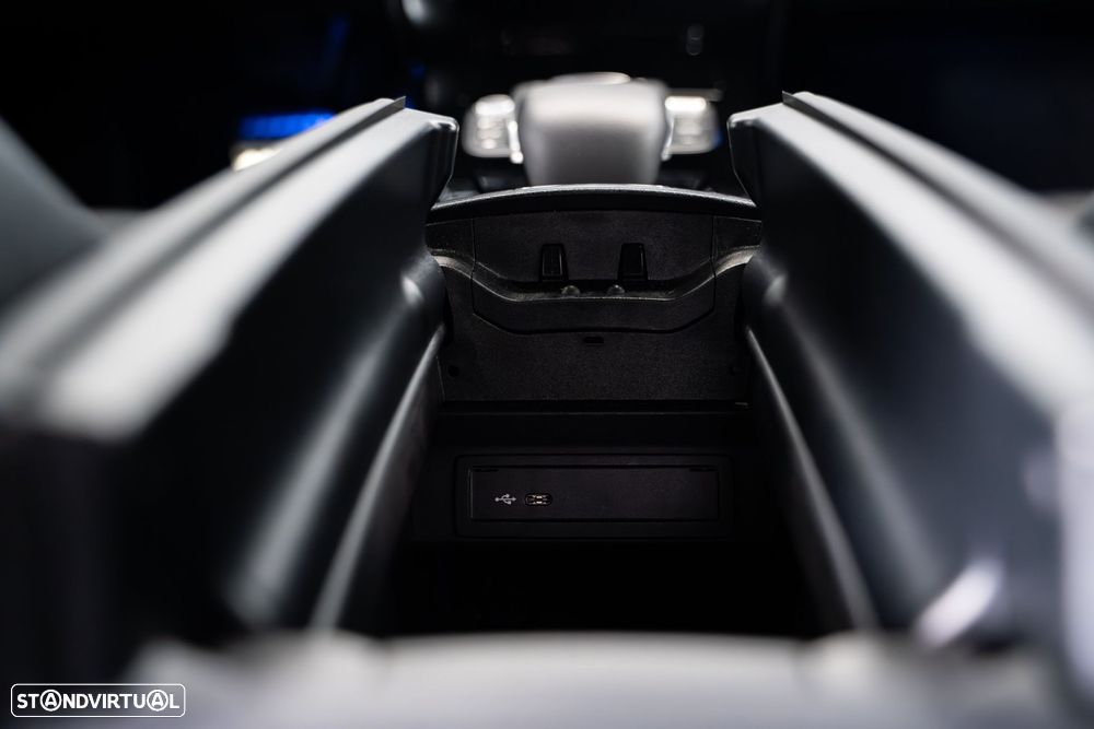 Mercedes-Benz A 250 e AMG Line - 43