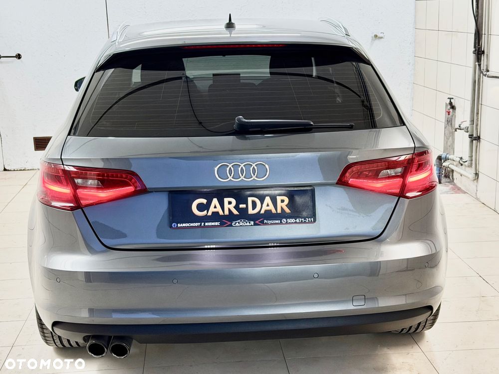 Audi A3 Sportback 1.4 TFSI Ambiente - 18