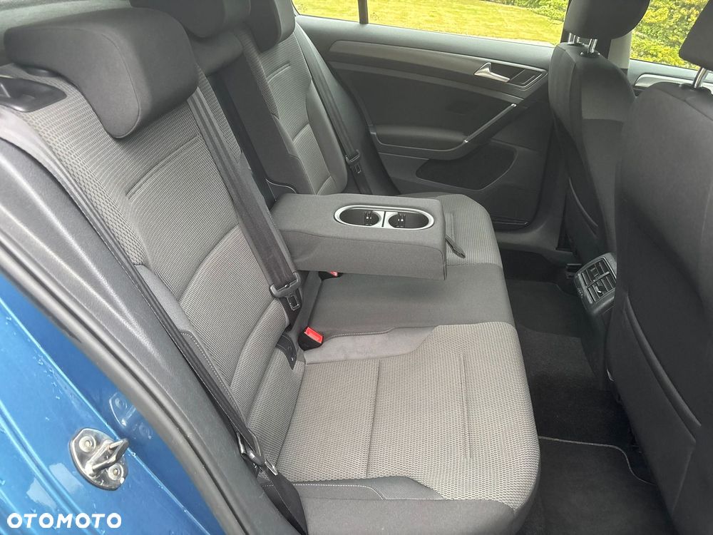 Volkswagen Golf 2.0 BlueTDI Comfortline - 32