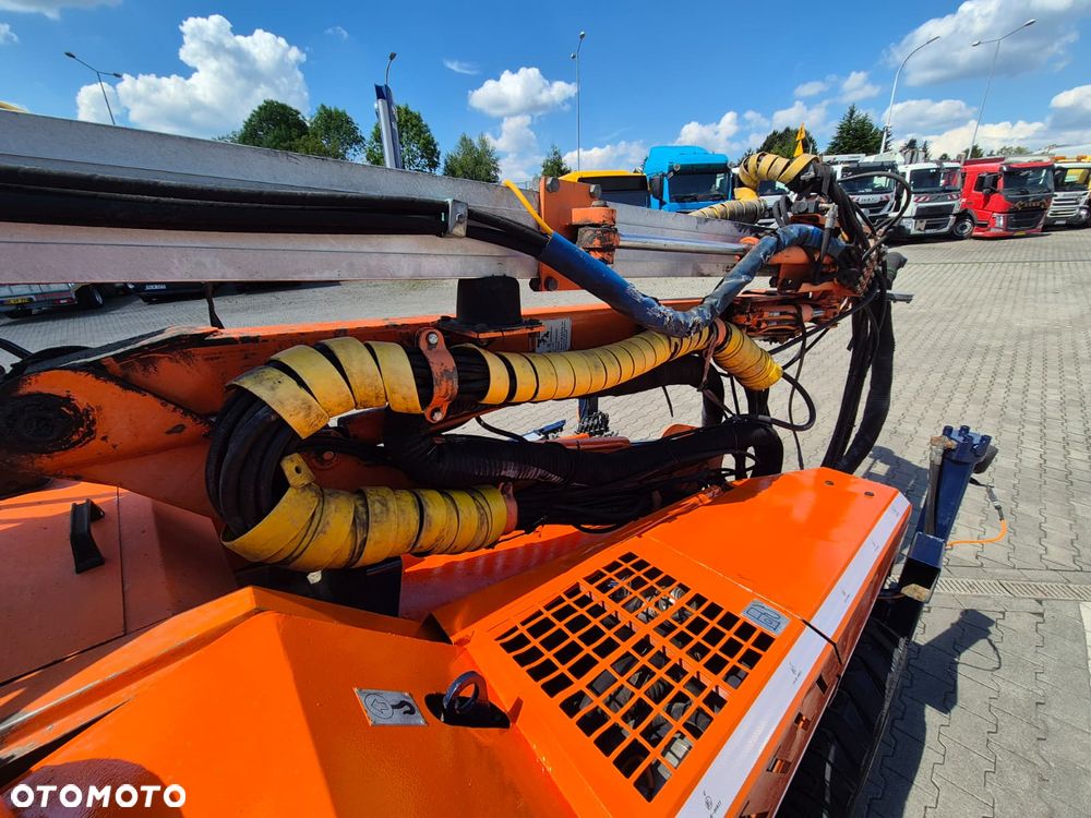 Sandvik Tamrock COMMANDO 120R 4X4 / WIERTNICA DO SKAŁ / SERWISOWANA / 1 WŁ / PEŁNA DOKUMENTACJA / WIELE CZĘŚCI ZAMIENNYCH / ZDALNE STEROWANIE / SILNIK CAT / TRANSPORT / NOWE OPONY - 24