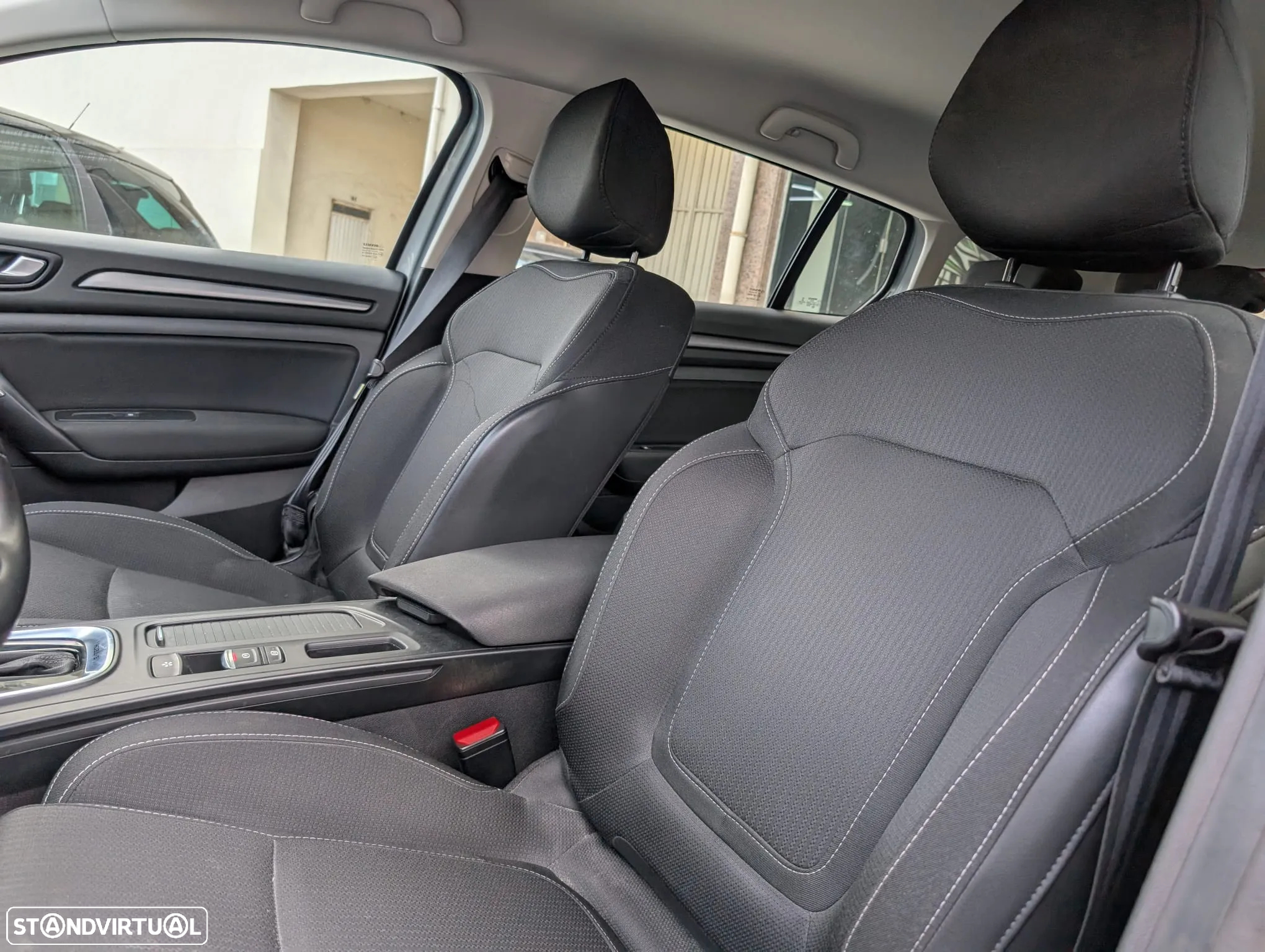 Renault Mégane Sport Tourer 1.6 E-Tech Plug-In Limited - 8