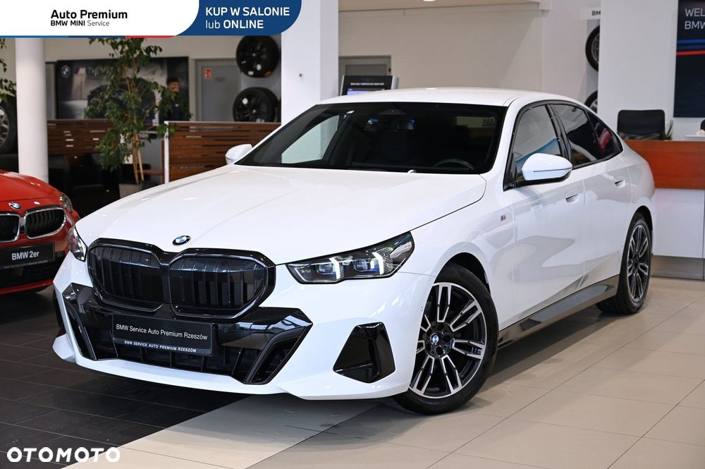 BMW Seria 5 2024 photo 4