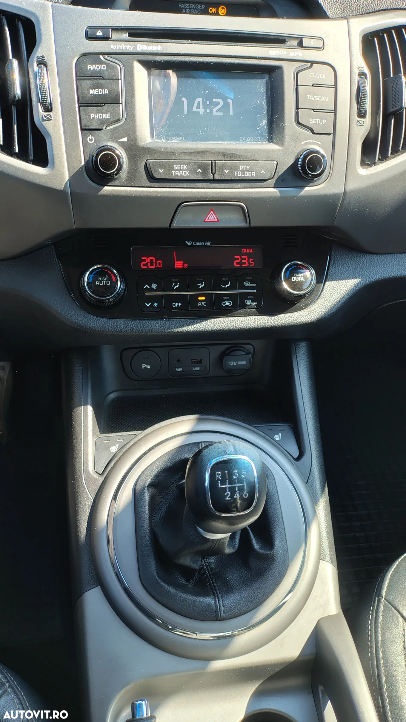 Kia Sportage 2.0 DSL MT 4x4 PREMIUM - 8