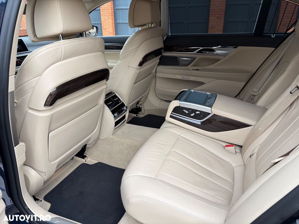 BMW Seria 7 740Li - 10