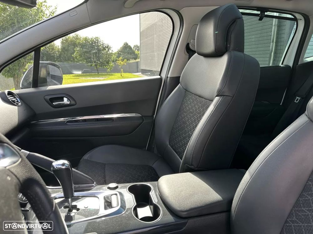 Peugeot 3008 1.6 e-HDi Allure 2-Tronic - 35