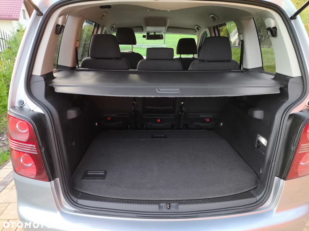 Volkswagen Touran 1.6 United - 10