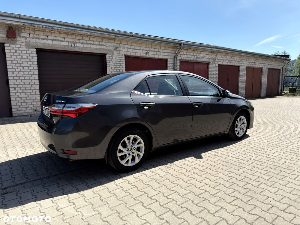 Toyota Corolla 1.6 Premium - 8