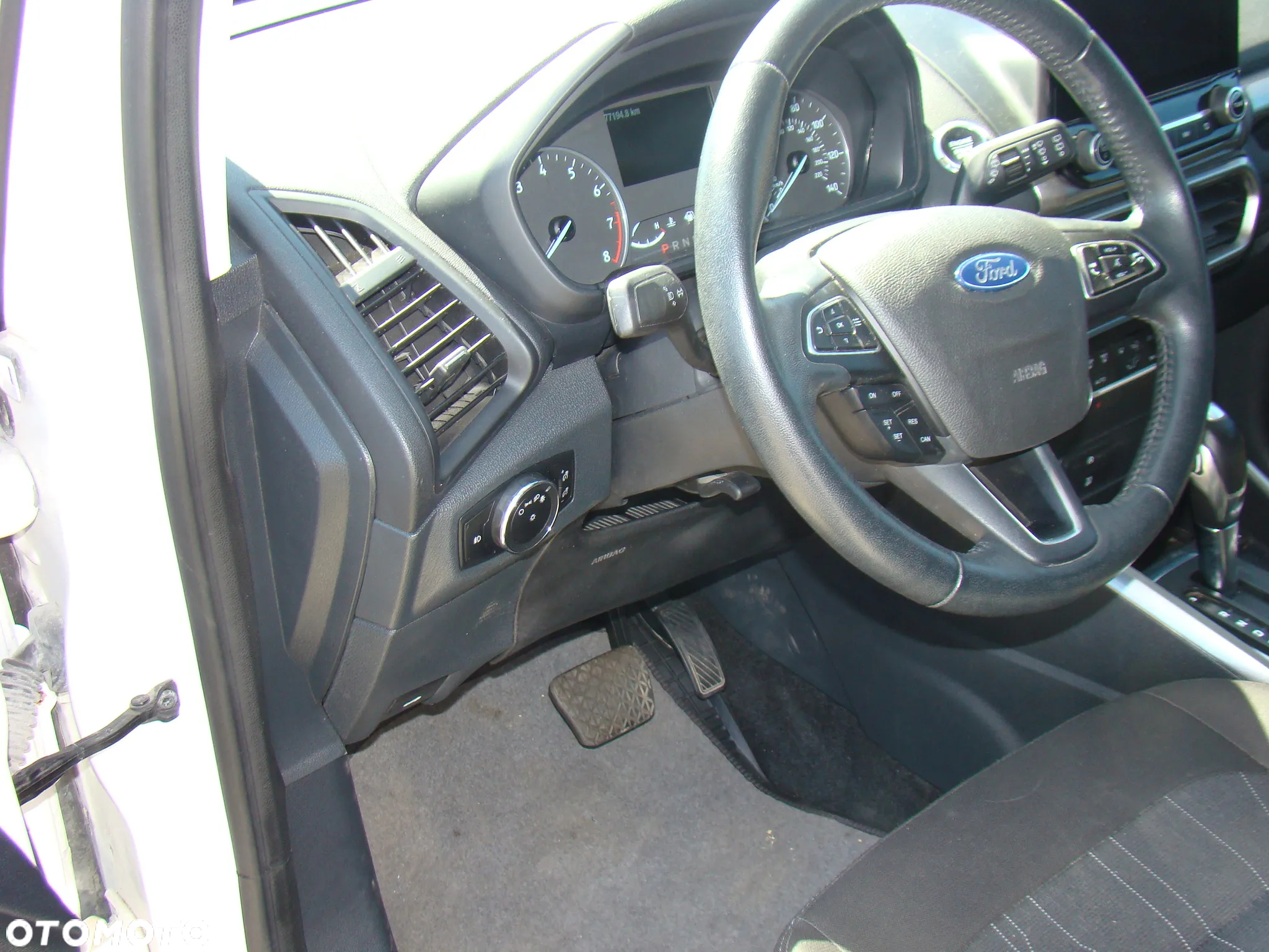 Ford EcoSport - 10