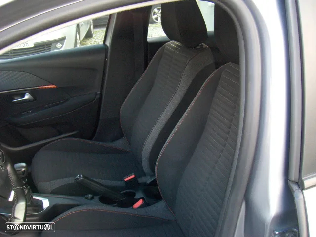 Peugeot 208 1.2 PureTech Allure - 33