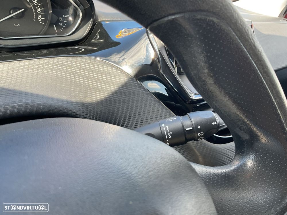 Peugeot 2008 1.4 HDi Access - 34
