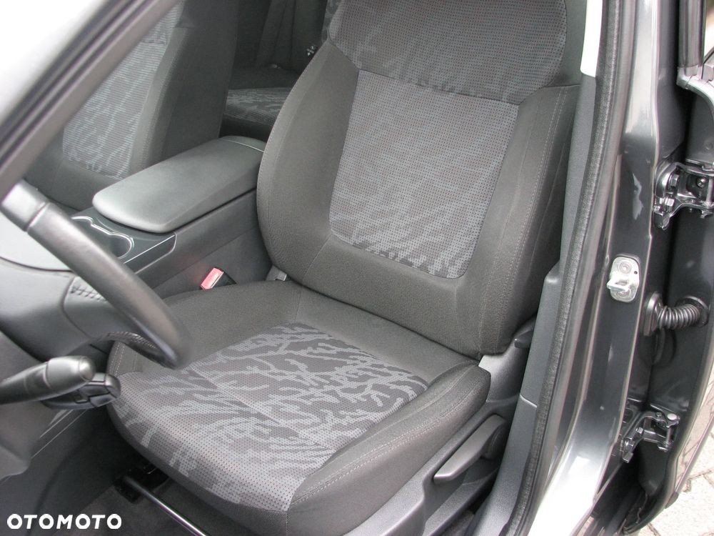 Peugeot 3008 HDi FAP 110 Platinum - 28