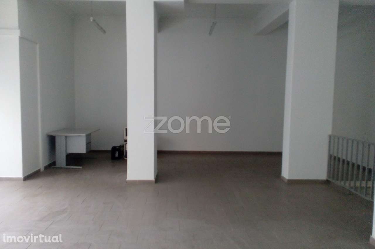 Loja com 140 m2 em 2 pisos - Grande imagem: 2/5