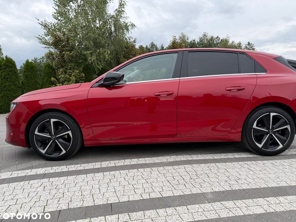 Opel Astra 1.2 Turbo Business Elegance - 3