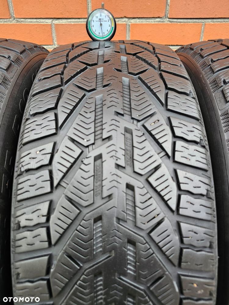 (K8) 235/55R19 105V XL 5,5mm 19r / Kormoran SuvSnow 4x4 - 8