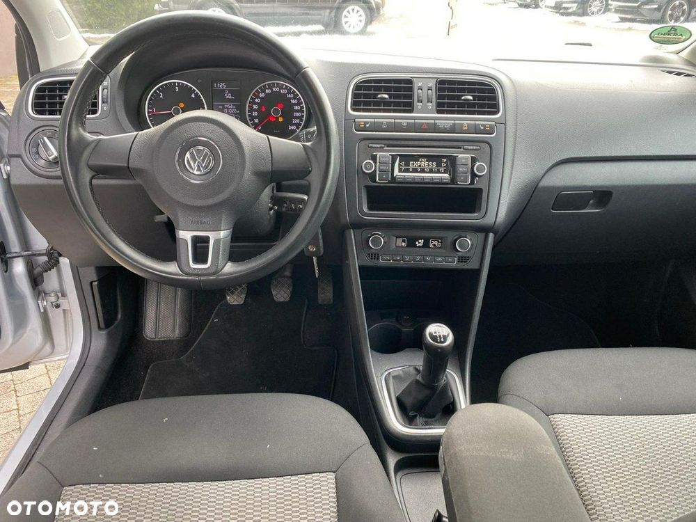Volkswagen Polo - 8