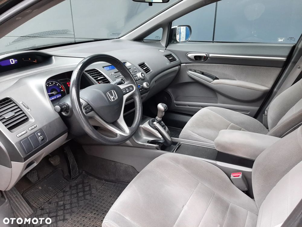 Honda Civic 1.8 Executive - 16