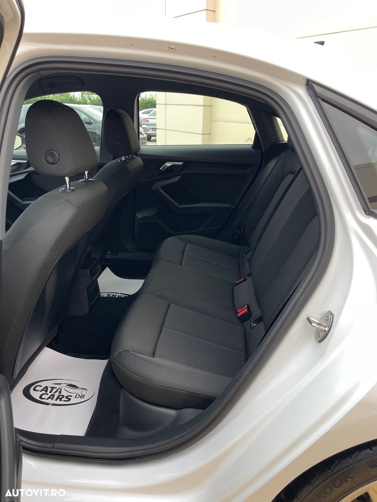 Audi A3 Limuzina 35 TFSI S tronic S line - 29