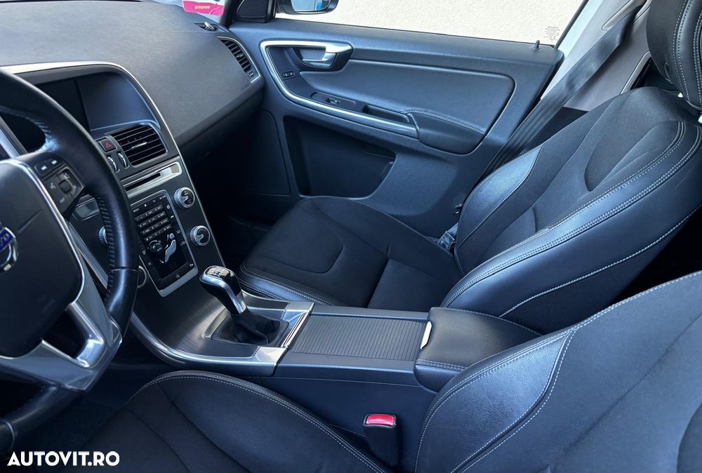 Volvo XC 60 D3 Kinetic - 4