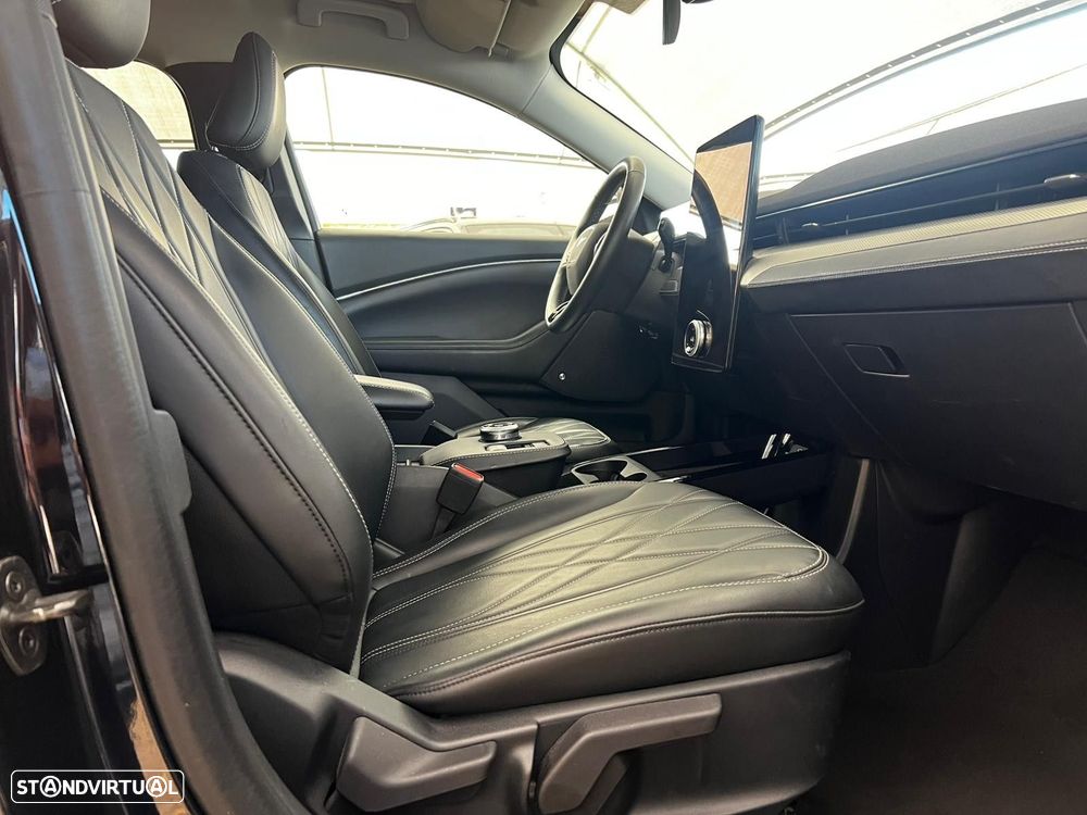 Ford Mustang Mach-E 75.7 kWh Premium AWD - 14