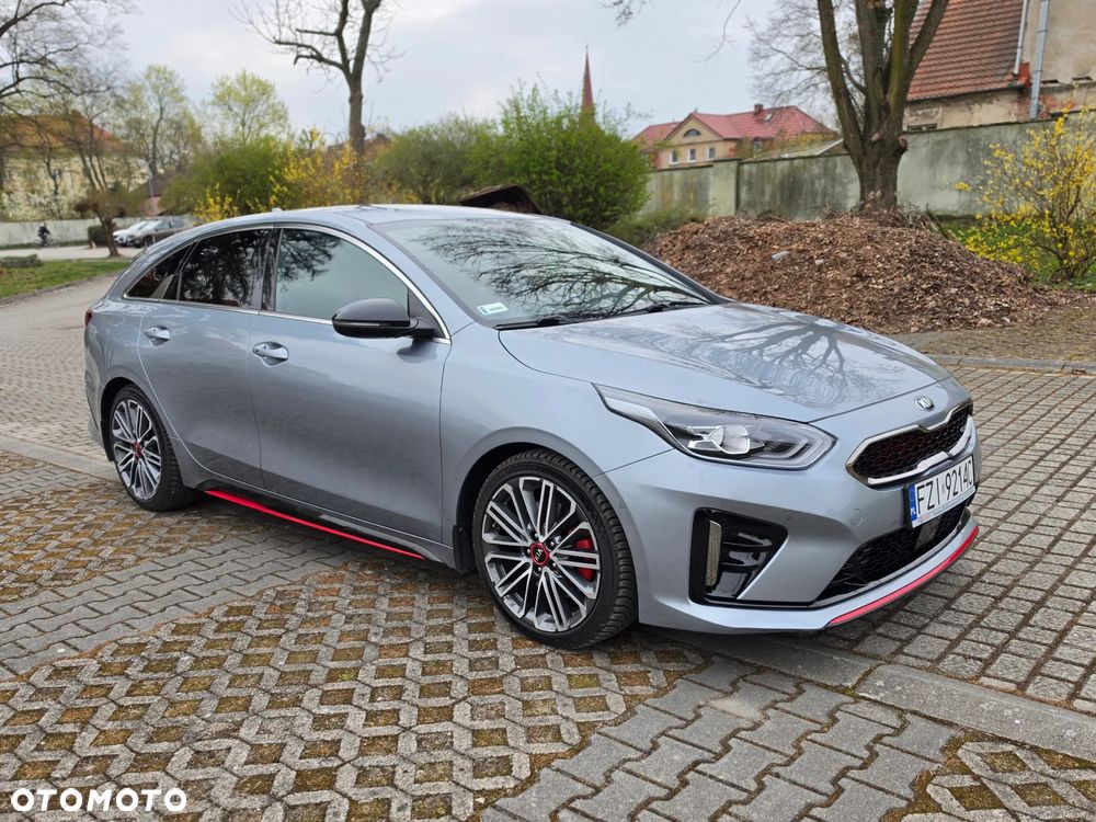 Kia ProCeed - 1