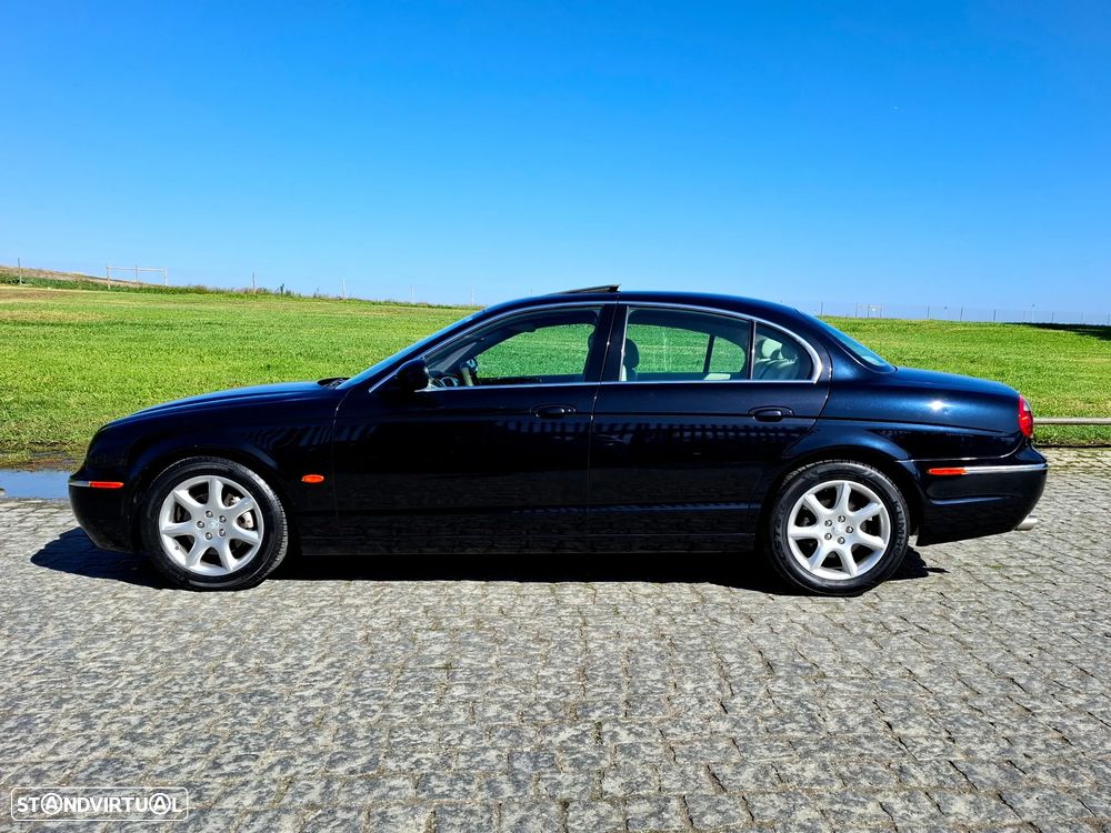 Jaguar S-Type 3.0 V6 Executive Auto. - 27