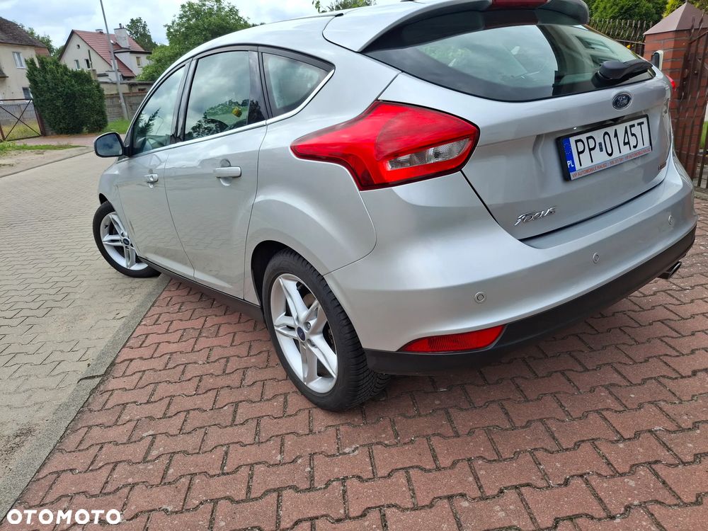 Ford Focus 1.5 EcoBoost STart-Stopp-System TITANIUM - 6