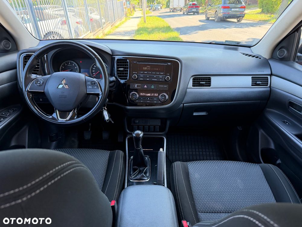 Mitsubishi Outlander 2.0 City Style 2WD - 24