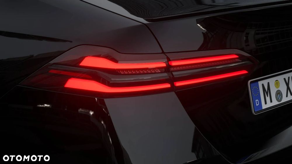 BMW Seria 5 530e - 12