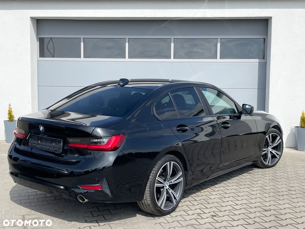 BMW Seria 3 318d - 3
