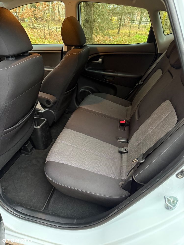 Kia Venga 1.6 CVVT Spirit - 14