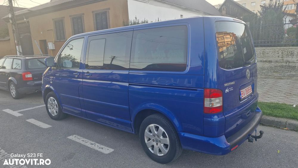 Volkswagen Multivan - 13