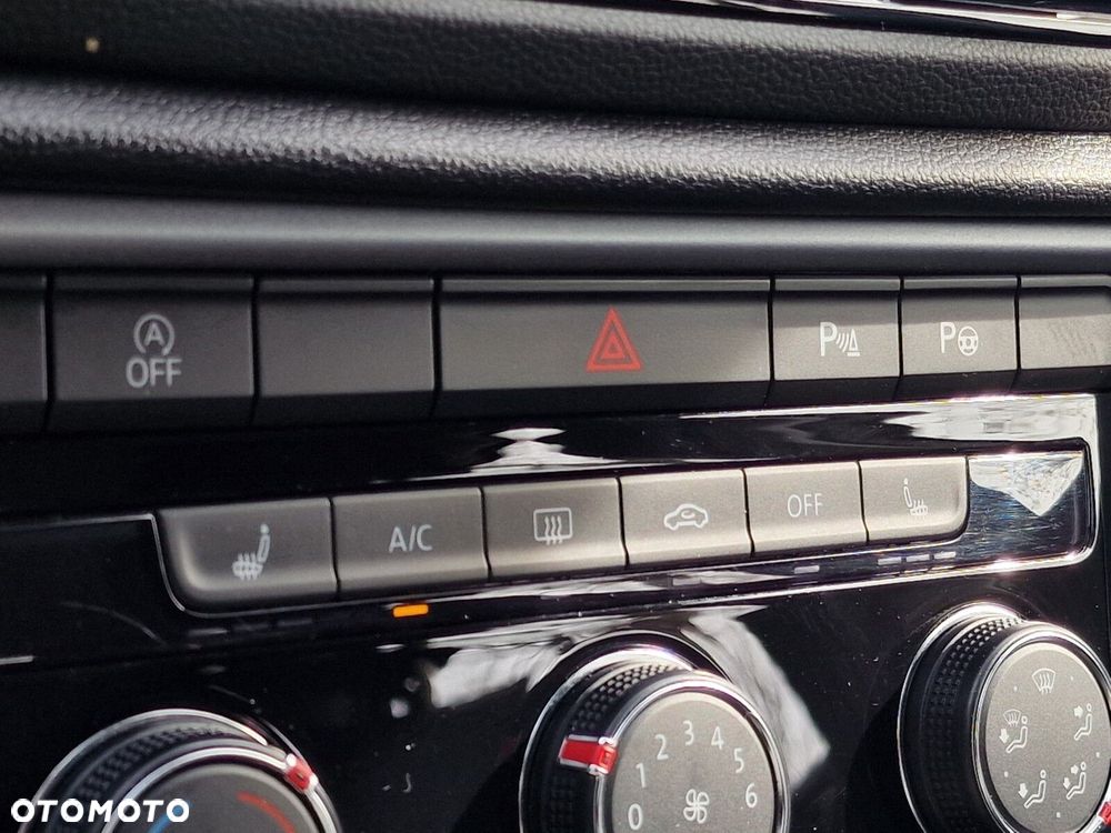 Volkswagen T-Roc 1.0 TSI Life - 27