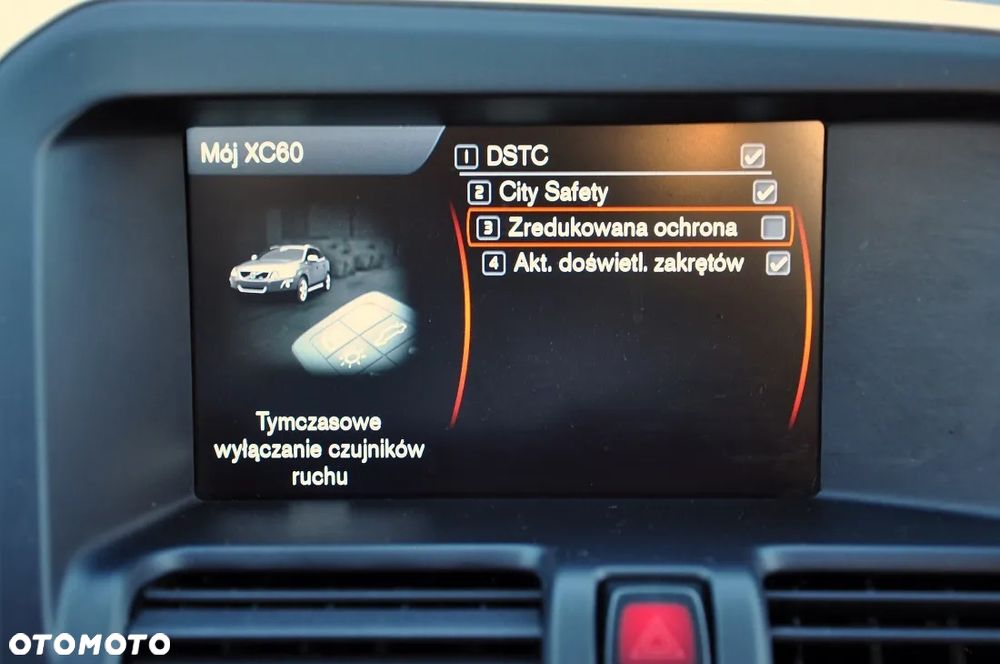 Volvo XC 60 - 32