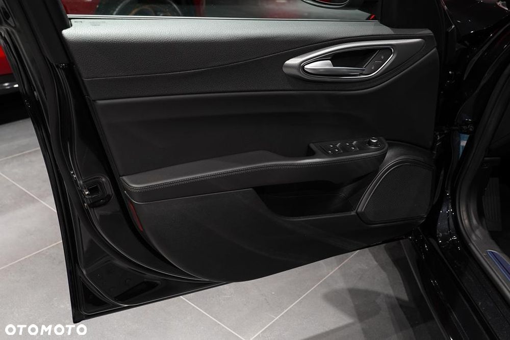 Alfa Romeo Giulia 2.0 Turbo Veloce Q4 - 10