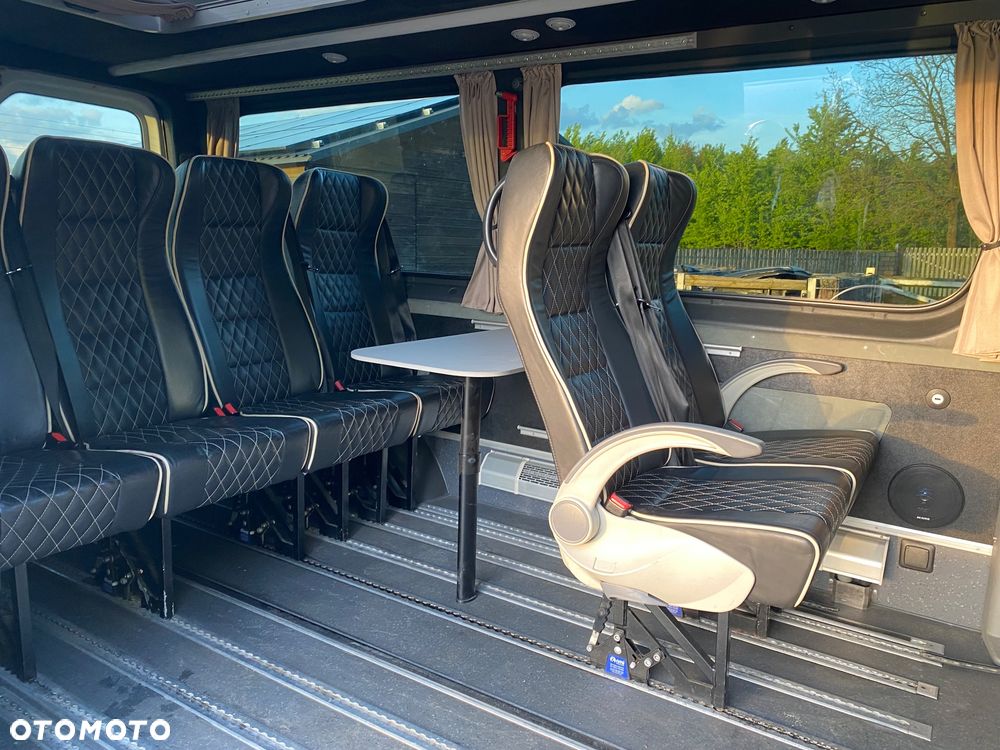 Mercedes-Benz SPRINTER 9 osób - 9