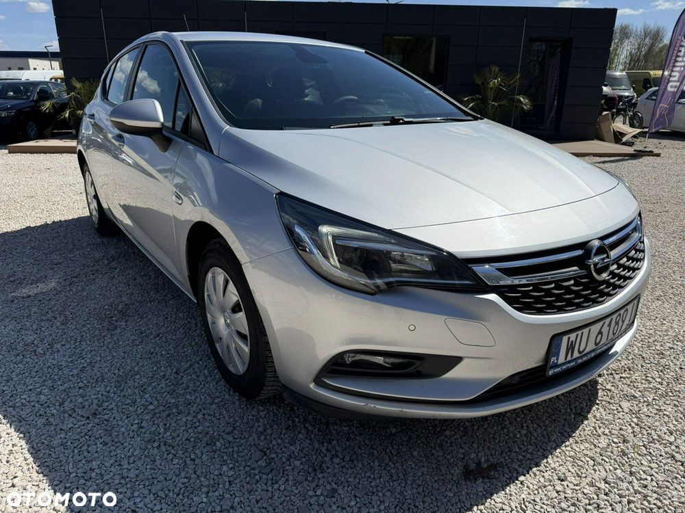 Opel Astra 1.4 T Enjoy S&S - 19