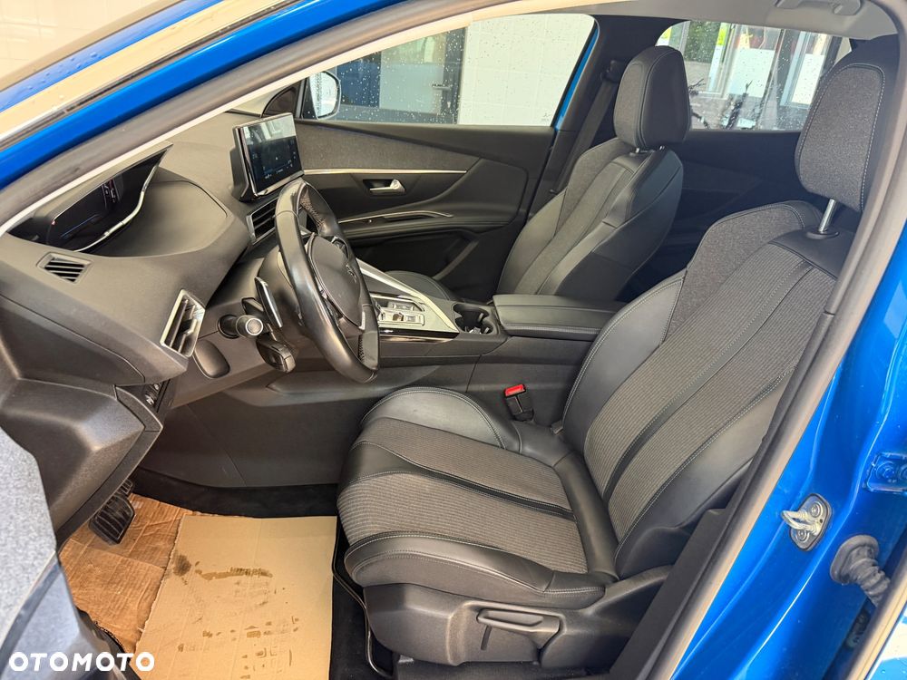 Peugeot 3008 1.2 PureTech Allure Pack S&S EAT8 - 22