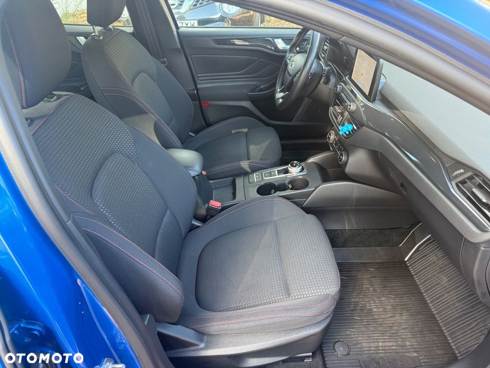 Ford Focus - 13