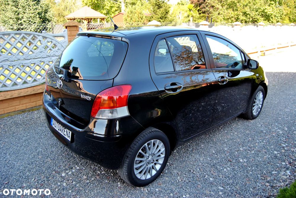 Toyota Yaris 1.33 VVT-i Executive - 8