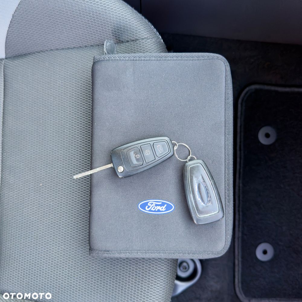 Ford Focus 1.6 Titanium - 22